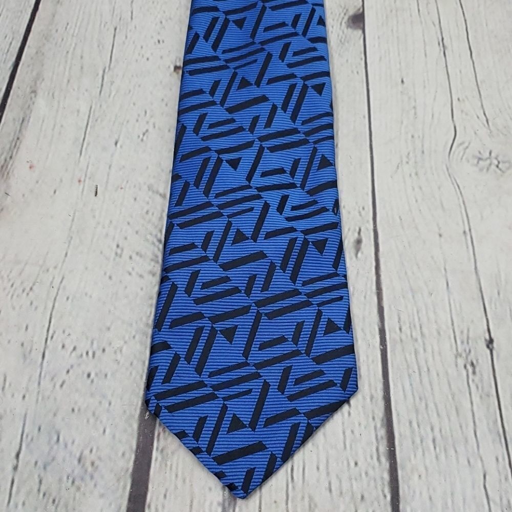 Retro Blue & Black Graphic Geometric Print Neck Tie